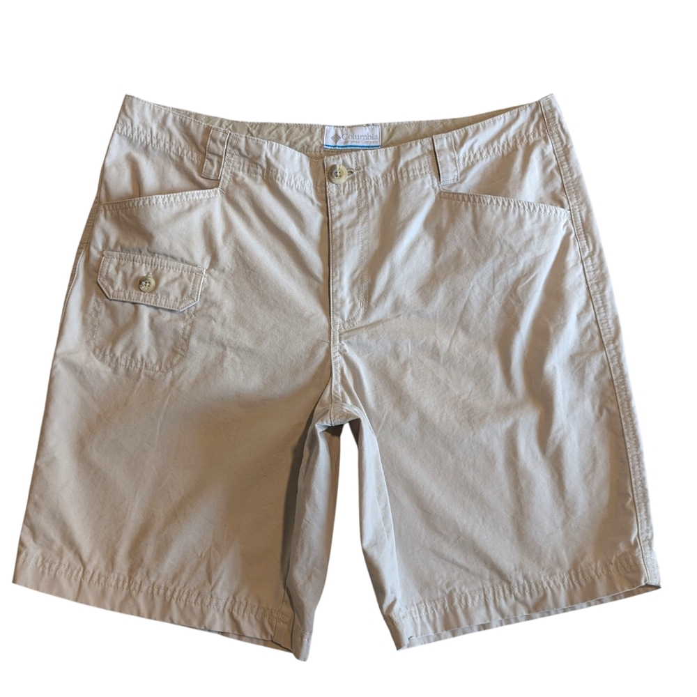 Columbia Chino Bermuda Shorts | Women’s Size 12 | Khaki 100% Cotton